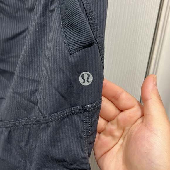 SOLD Lululemon Dace studio pants Grey size 10 - Picture 2 of 5